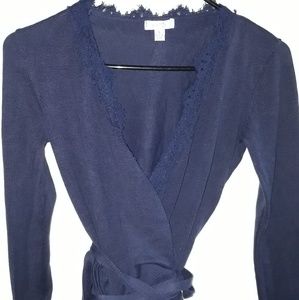 Gorgeous preowned cache wrapped top